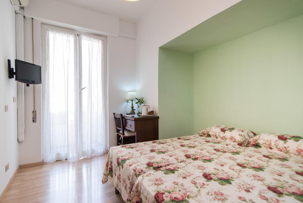 Le Rose B&B โรม ห้อง รูปภาพ