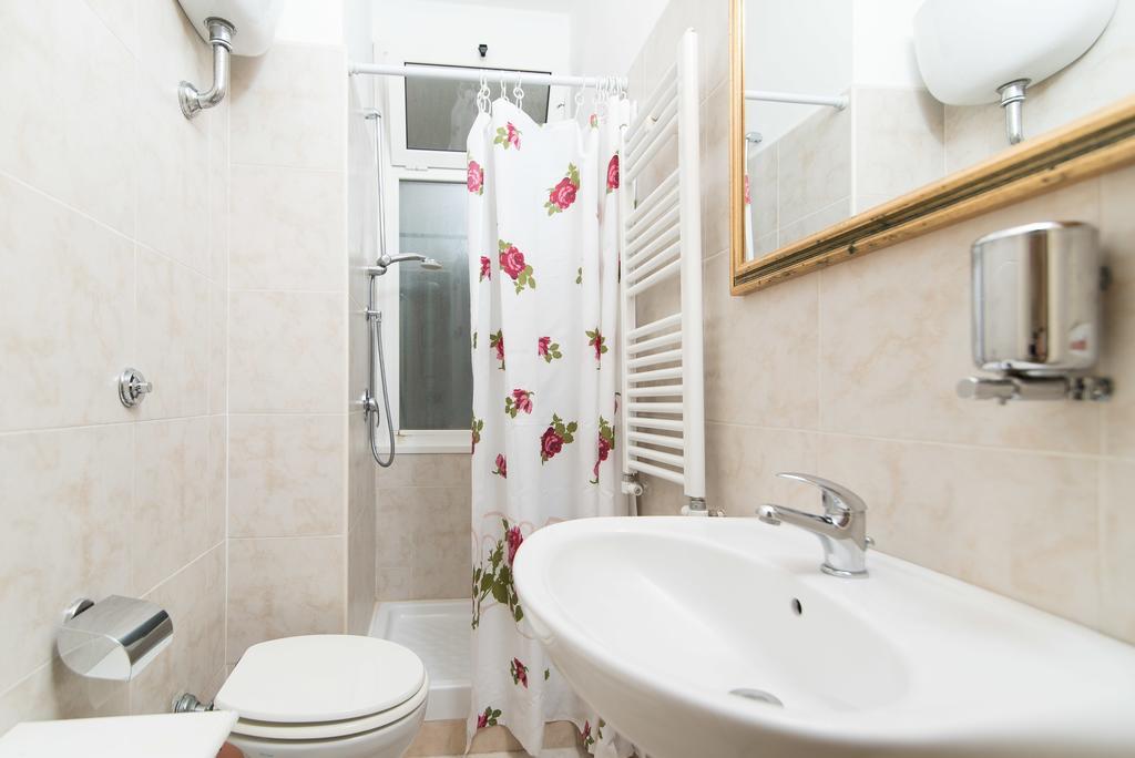 Le Rose B&B โรม ห้อง รูปภาพ