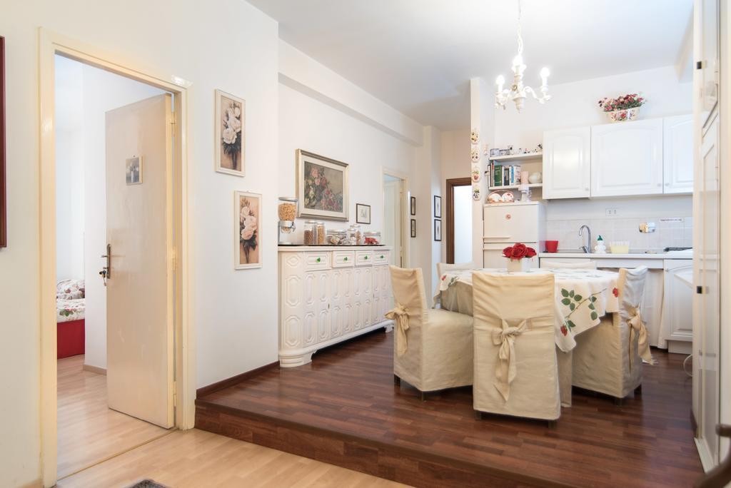 Le Rose B&B โรม ภายนอก รูปภาพ